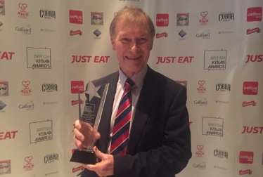 Sir David receives award, on behalf of Southend company, at British Kebab Awards